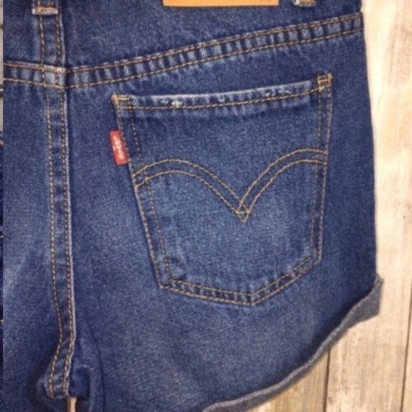 Kids Levi's Girlfriend Shorty Shorts - Picture 6 of 7